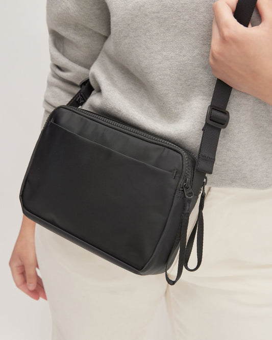 The Recycled Nylon Camera Bag | Black