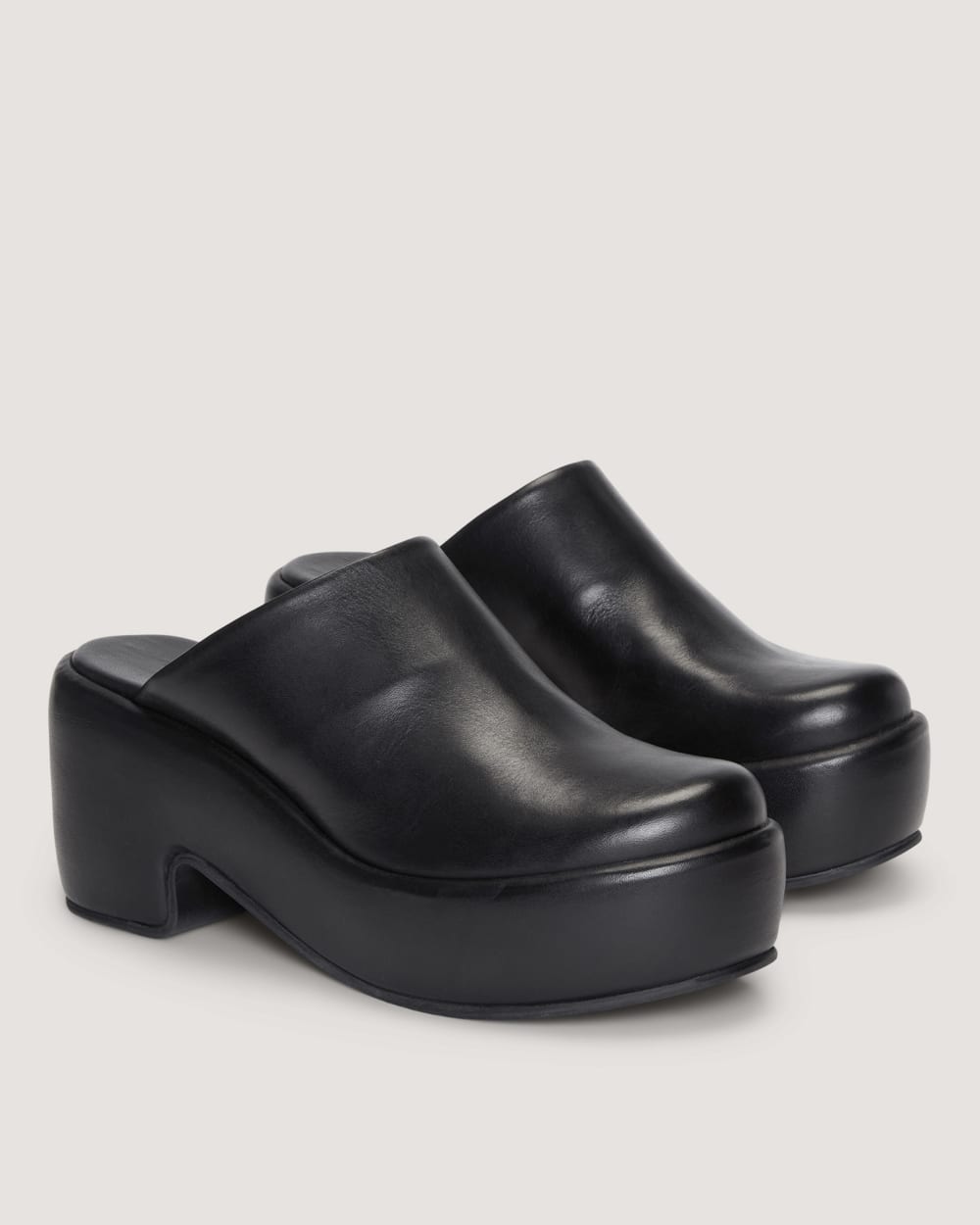 The Puffa Clog | Black