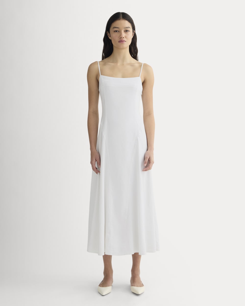 The Seamed Dress in Stretch Linen | White