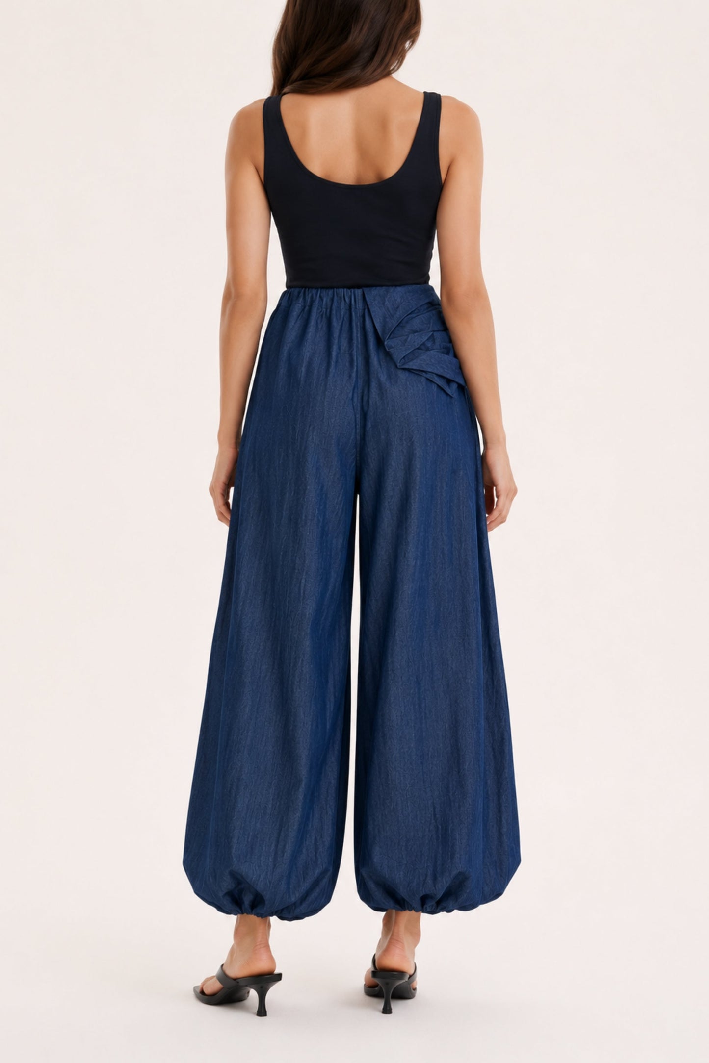 Denim Pants with Metallic brooch