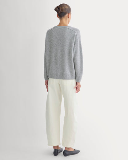 Cashmere High V Boyfriend Sweater | Grey