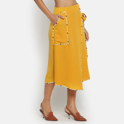 Yellow Asymmetrical Skirt With Contrast Piping