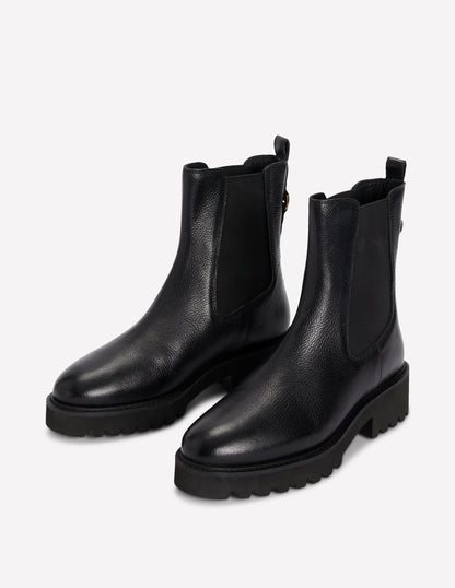 Jessie Chunky Chelsea Boots-Black