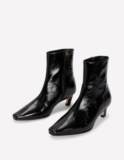 Chisel Toe Ankle Boots-Black