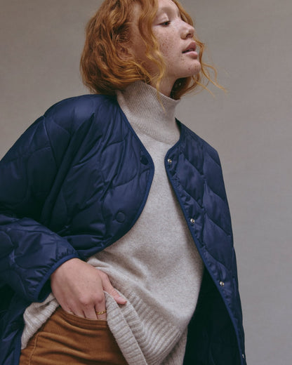 The Boxy Turtleneck in Cashmere | Canvas