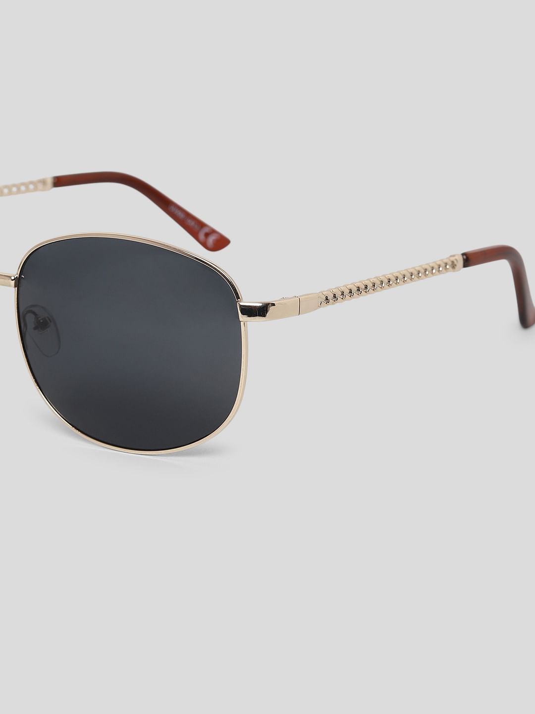 Golden Framed Aviators