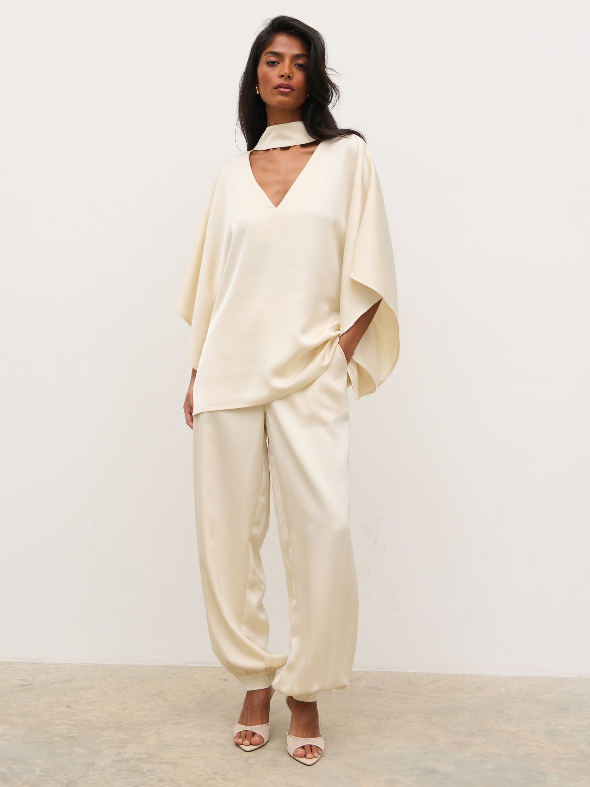 Breya V-Neck Smock Top - Oyster