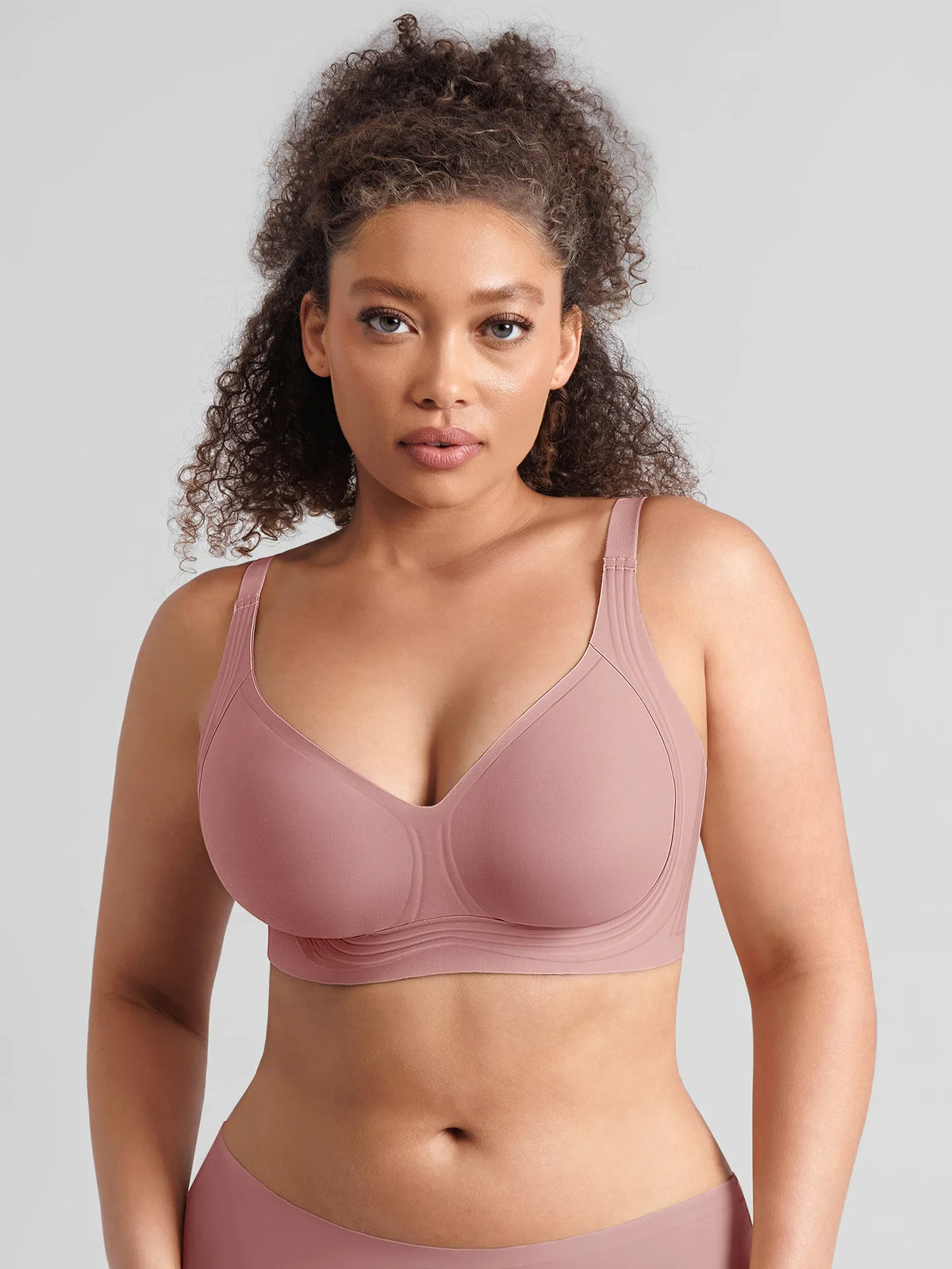 Feelingirl Jelly-Support Seamless Wireless Bra, Barely-There Comfort, Cameo Pink Plunge Bra for Everyday Wear.