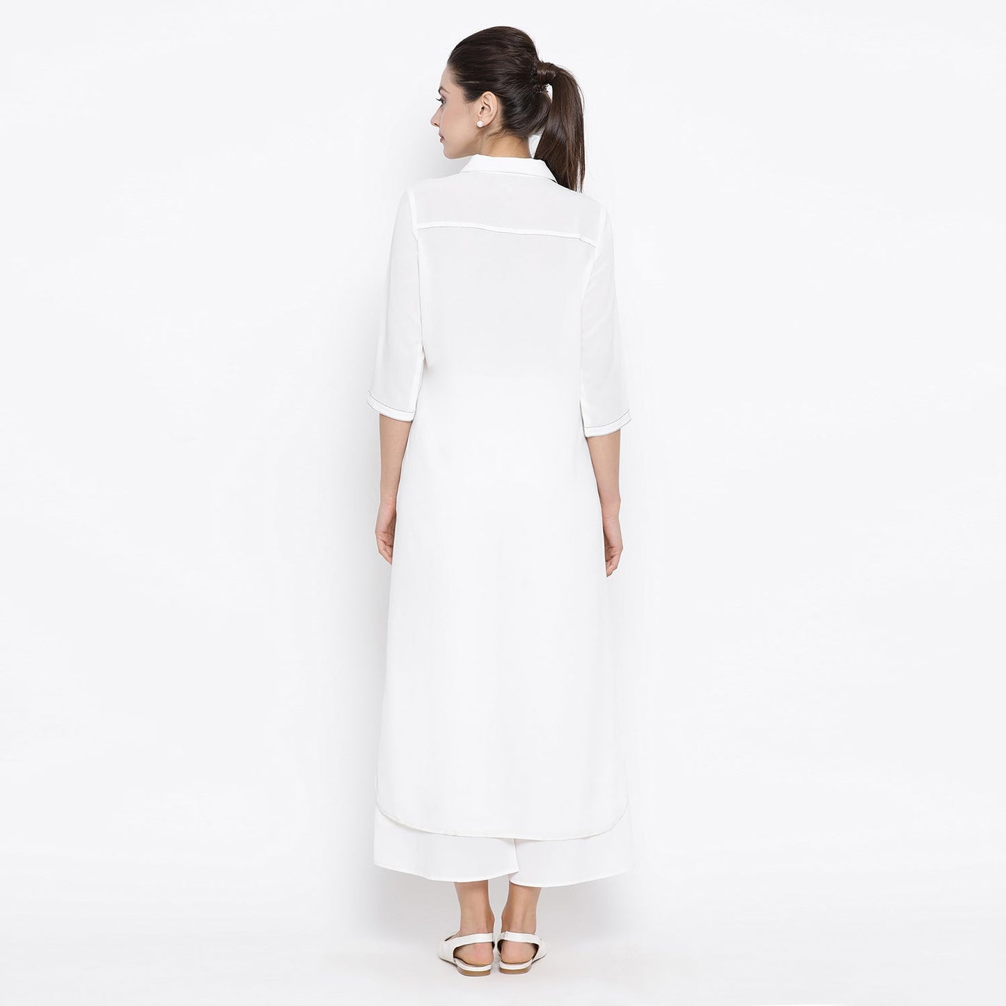 White Kurta With Contrast Thread With Side Pocket
