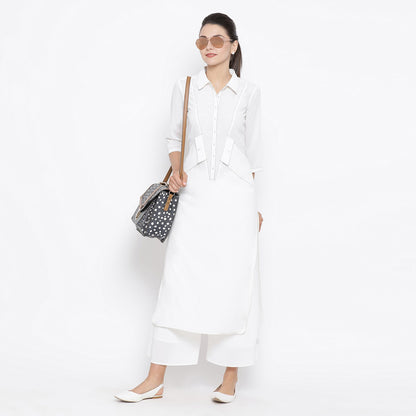 White Kurta With Contrast Thread With Side Pocket