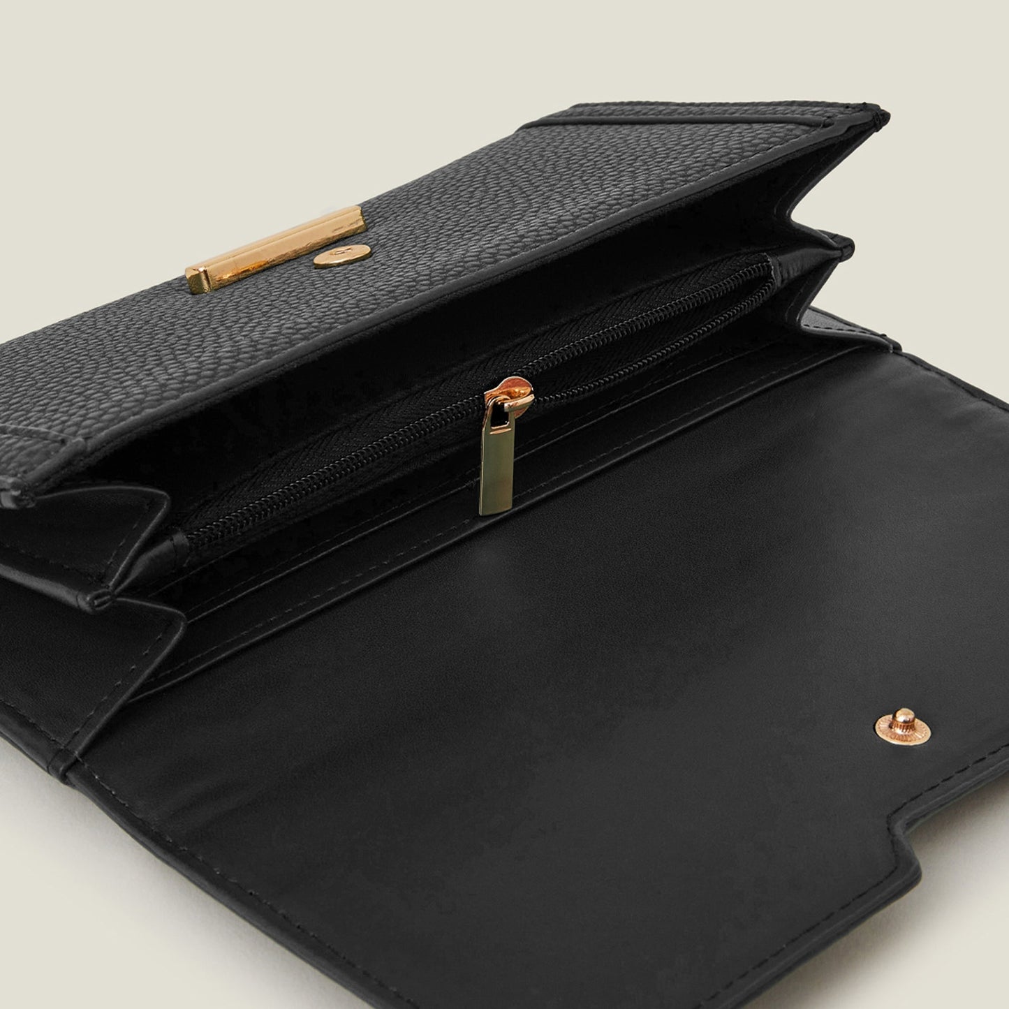 Women's Black Square Push-Lock Wallet