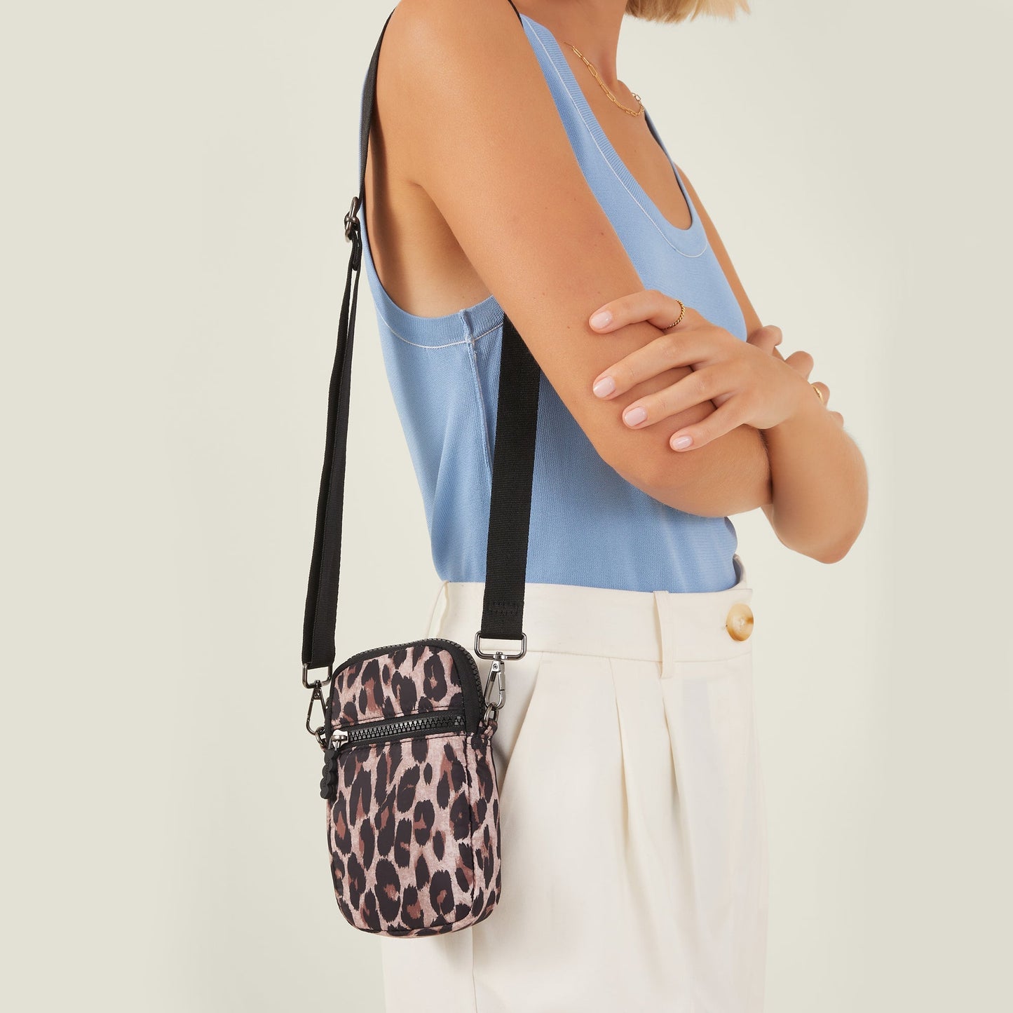 Women's Leopard Print Quilted Phone Bag