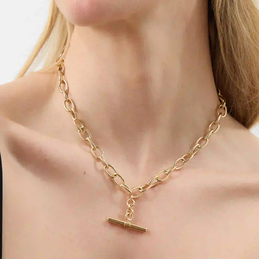 T-Bar Link Chain Necklace Gold