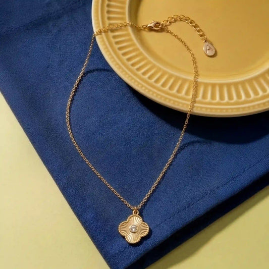 DiamantÃ© Clover Pendant Necklace