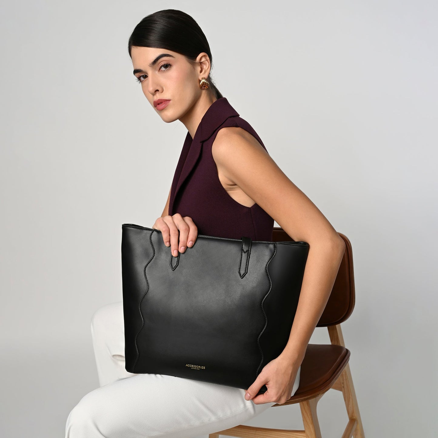 Black Wavy Stitch Tote