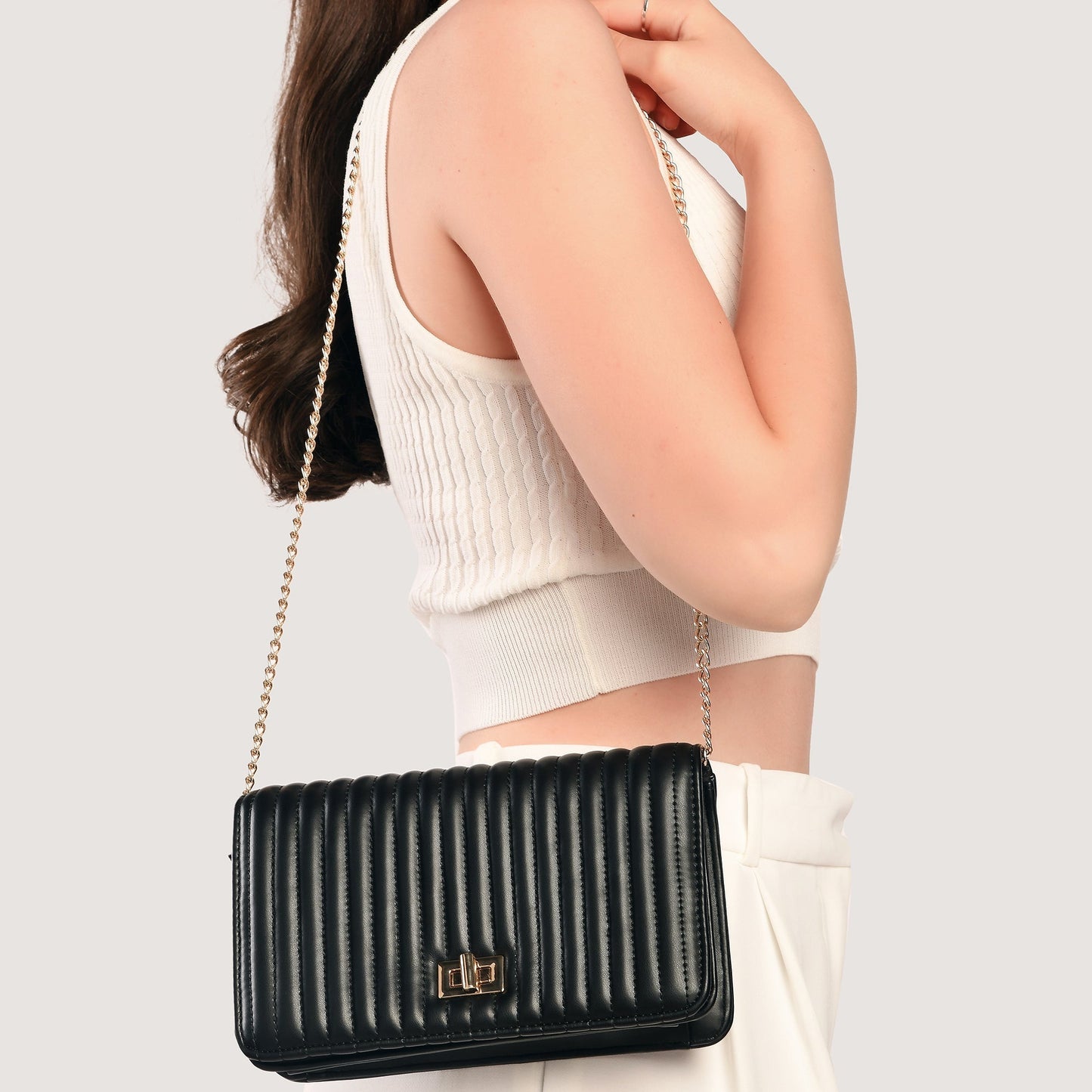 Women's Black Quilted Chain Shoulder Bag