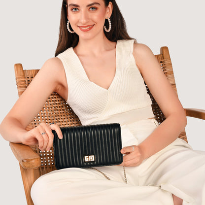 Women's Black Quilted Chain Shoulder Bag