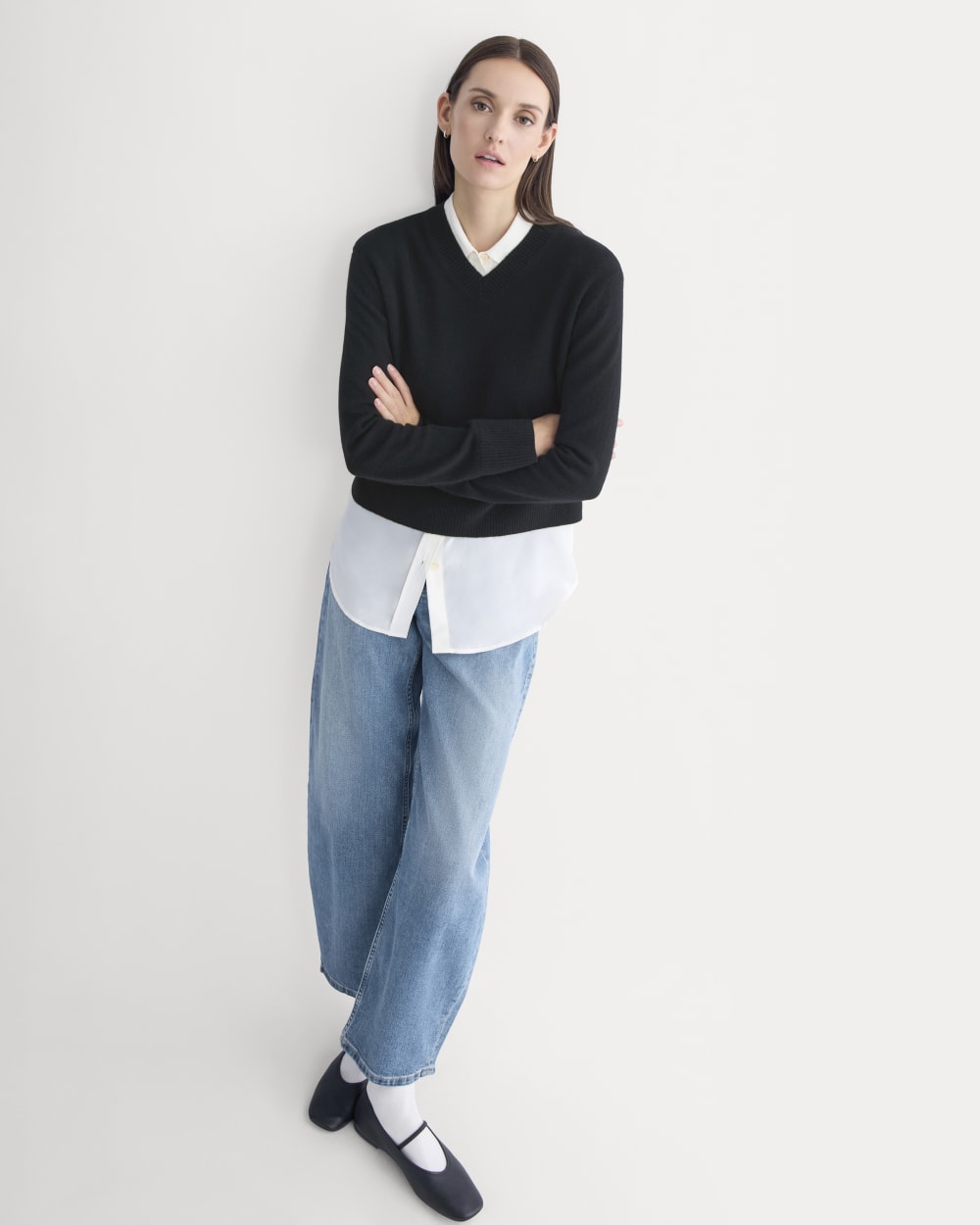 Cashmere Cropped High-V Sweater | Black