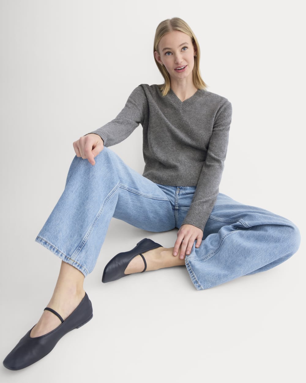 Cashmere Cropped High-V Sweater | Heather Charcoal