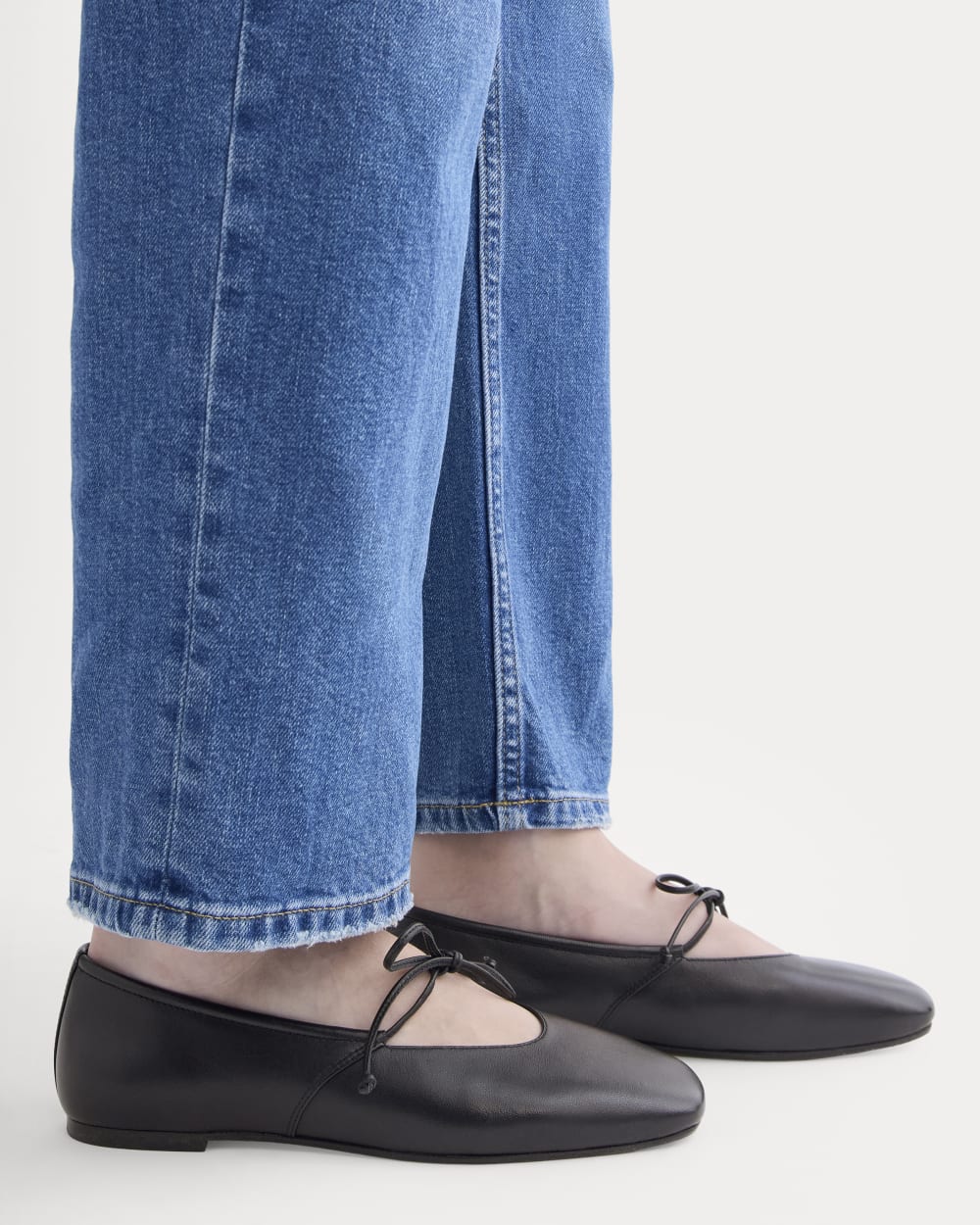 Leather Keyhole Flat | Black
