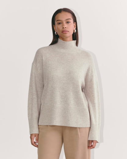 The Boxy Turtleneck in Cashmere | Canvas