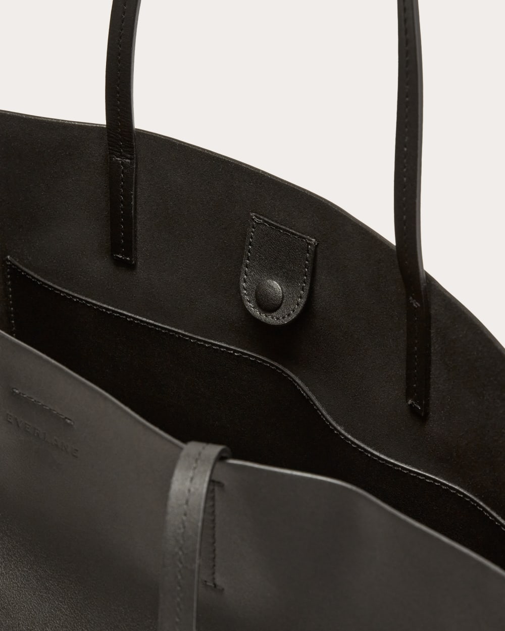 The Luxe Medium Italian Leather Tote | Black