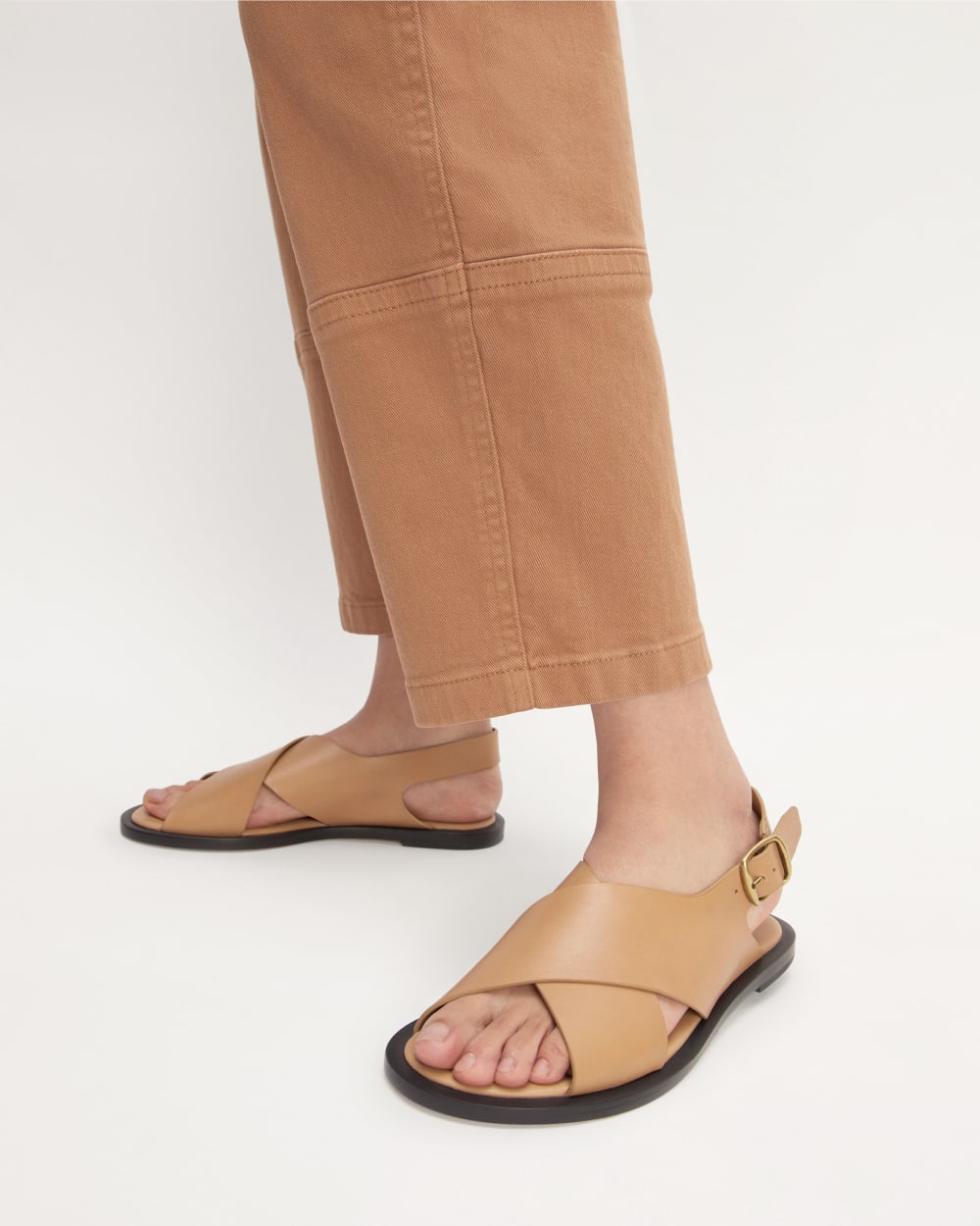 The City Crossover Sandal | Light Taupe