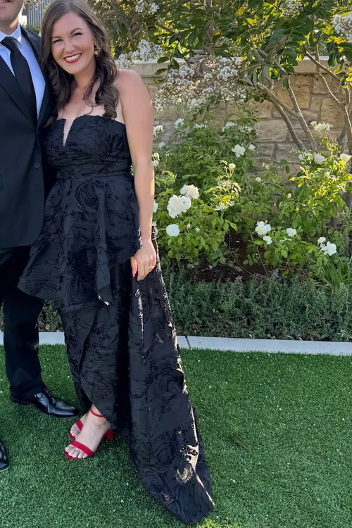 Nikki W. 