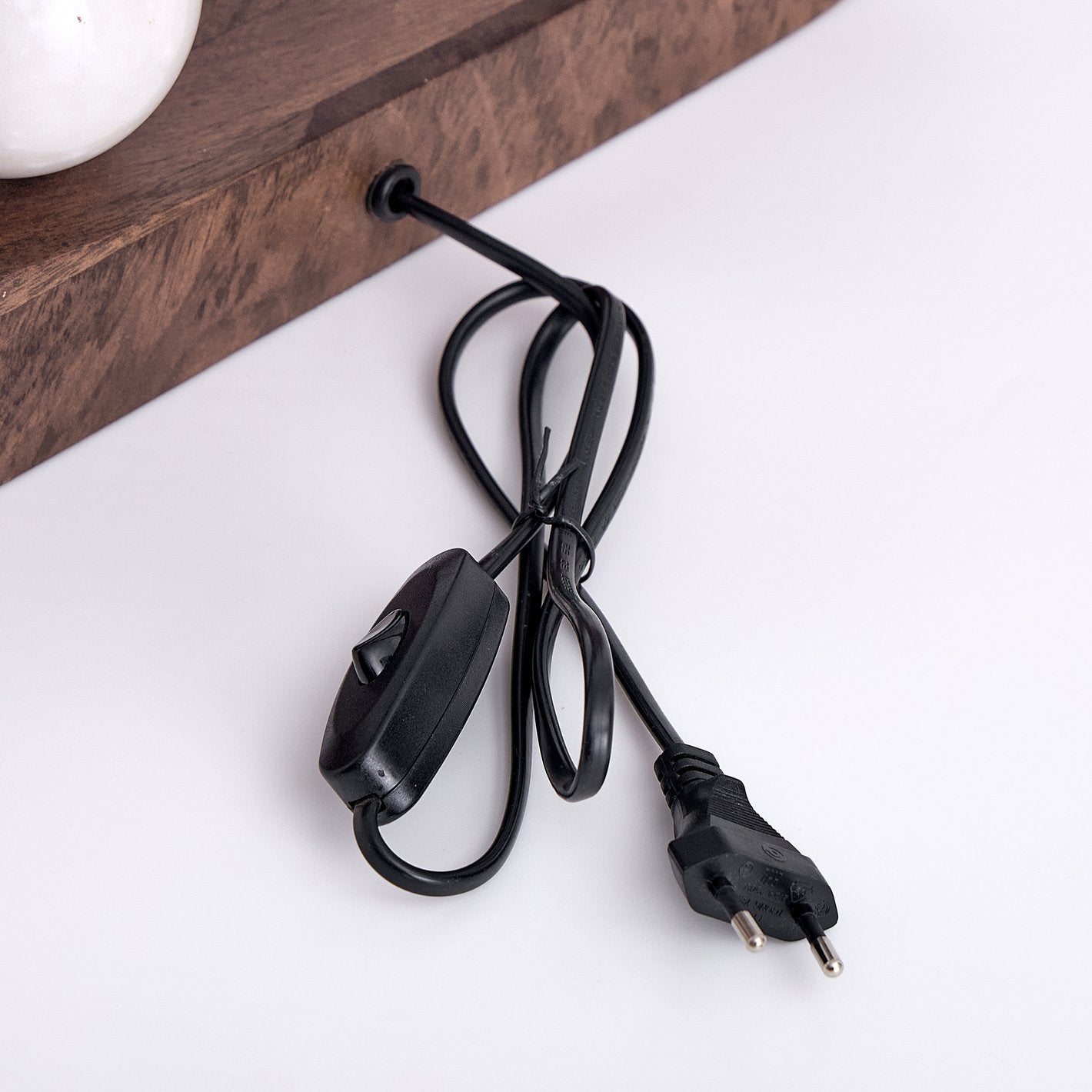 Kairo Grain Wooden Table Lamp