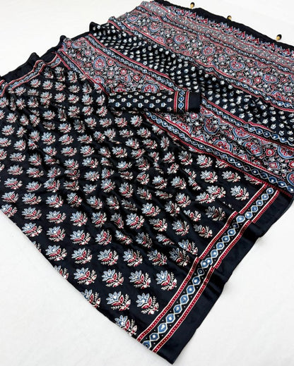 Semi-Modal Mirror & Tassel Work Saree